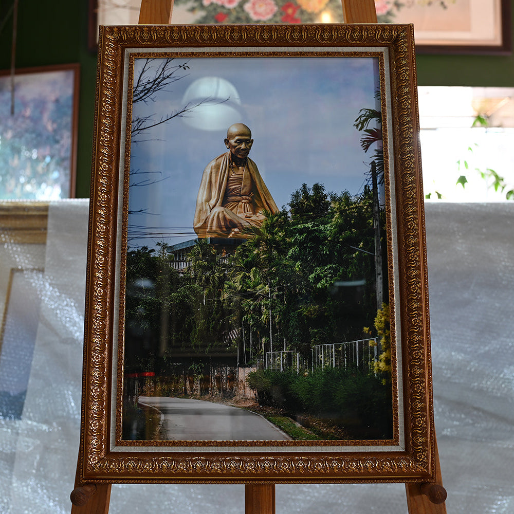 Kruba Sriwichai Big Monument