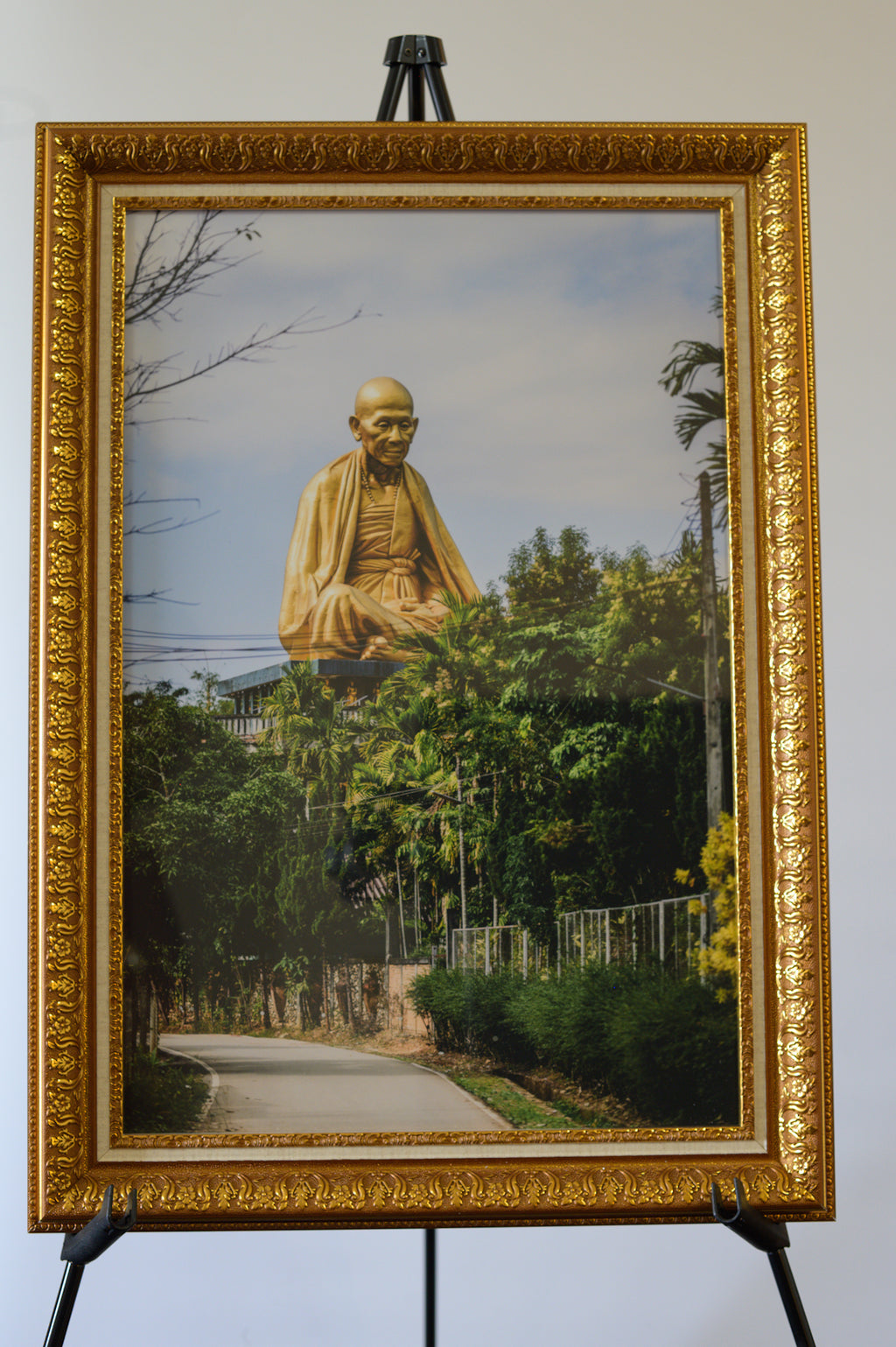 Kruba Sriwichai Big Monument